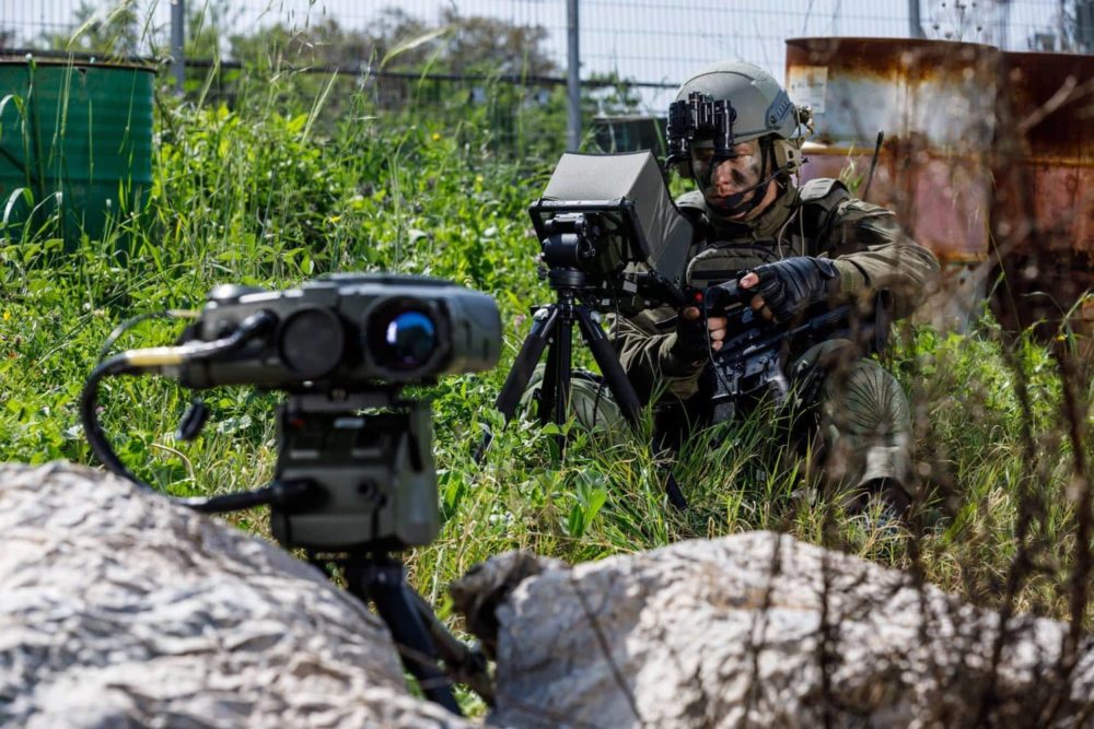 Instro Military & commercial electrooptical sensors